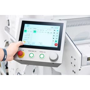 Designed for ease of use: An intuitive, user-friendly HMI makes it easier for the operator to run RHINO.